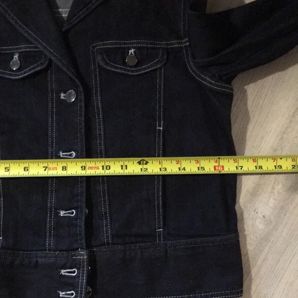 🖤Tahari Denim Jacket 🖤 - Picture 14 of 14